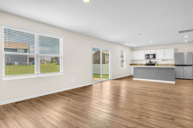 615 Ensign Place, Hebron, IN 46341