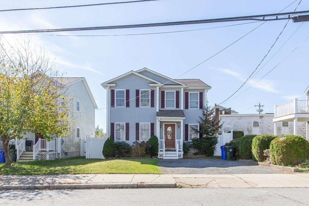 215 Cambridge St, Fall River, MA 02721