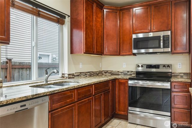 7615 198th Street E, Spanaway, WA 98387