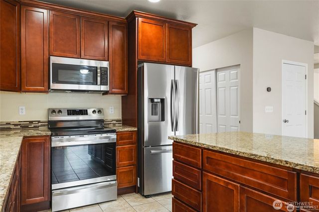 7615 198th Street E, Spanaway, WA 98387