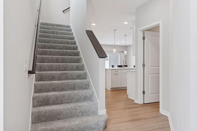 9560 4th Street N, Lake Elmo, MN 55042