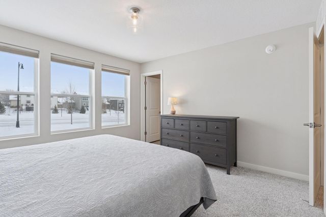 9560 4th Street N, Lake Elmo, MN 55042