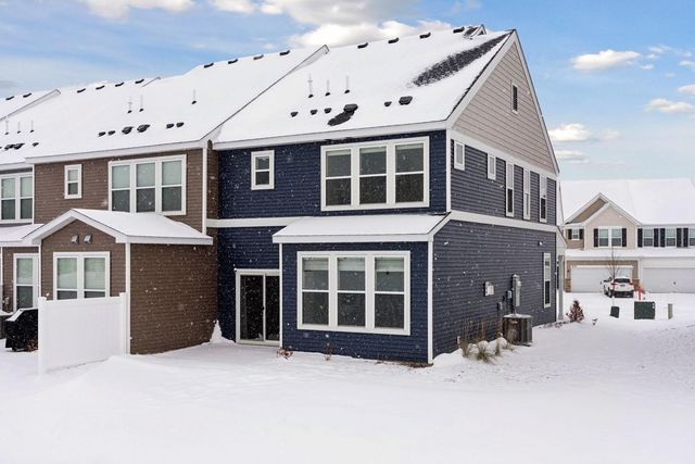 9560 4th Street N, Lake Elmo, MN 55042