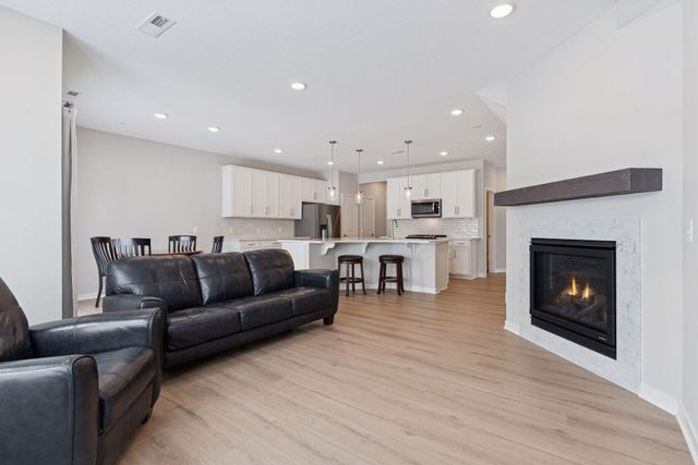 9560 4th Street N, Lake Elmo, MN 55042