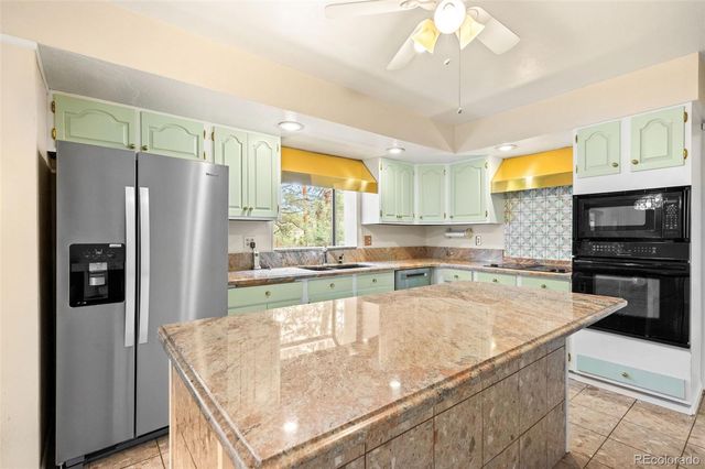 6601 S Trailway Circle, Parker, CO 80134