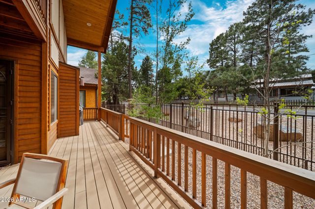 2011 N LAKE BREEZE Road, Lakeside, AZ 85929