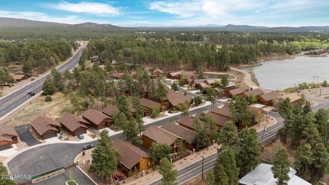 2011 N LAKE BREEZE Road, Lakeside, AZ 85929