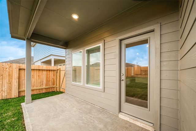 5630 Avalon Woods Drive, Spring, TX 77373