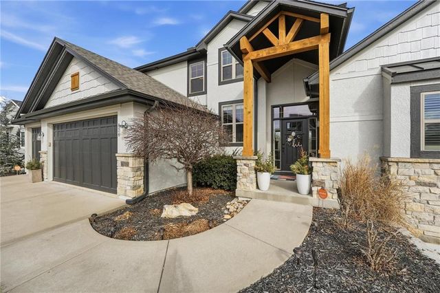 836 OLD HICKORY Road, Greenwood, MO 64034