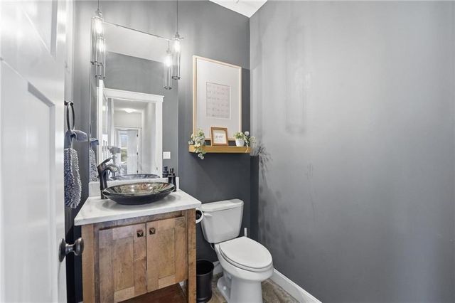 836 OLD HICKORY Road, Greenwood, MO 64034