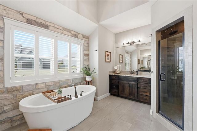 836 OLD HICKORY Road, Greenwood, MO 64034