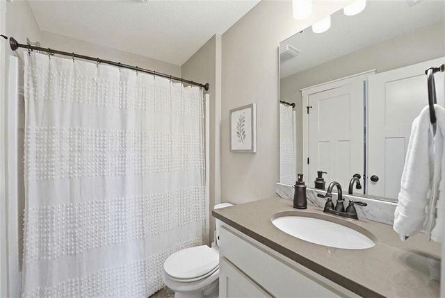 836 OLD HICKORY Road, Greenwood, MO 64034