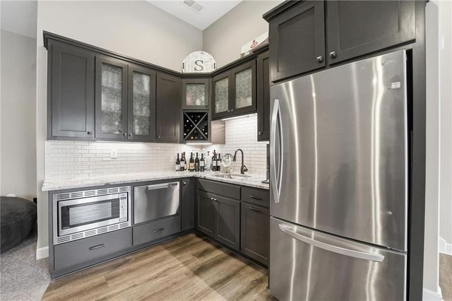 836 OLD HICKORY Road, Greenwood, MO 64034