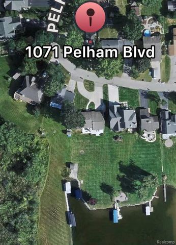 1071 Pelham Boulevard, Waterford, MI 48328