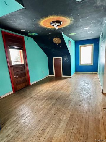 1071 Pelham Boulevard, Waterford, MI 48328