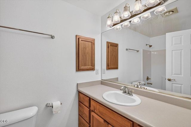 372 Sandi Way, Eagle Point, OR 97524