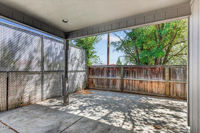 372 Sandi Way, Eagle Point, OR 97524