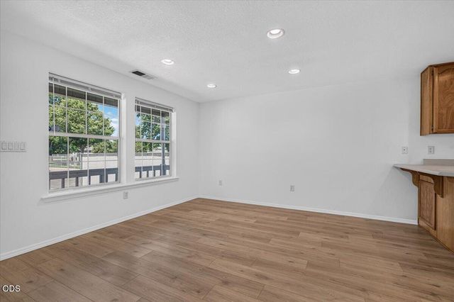372 Sandi Way, Eagle Point, OR 97524