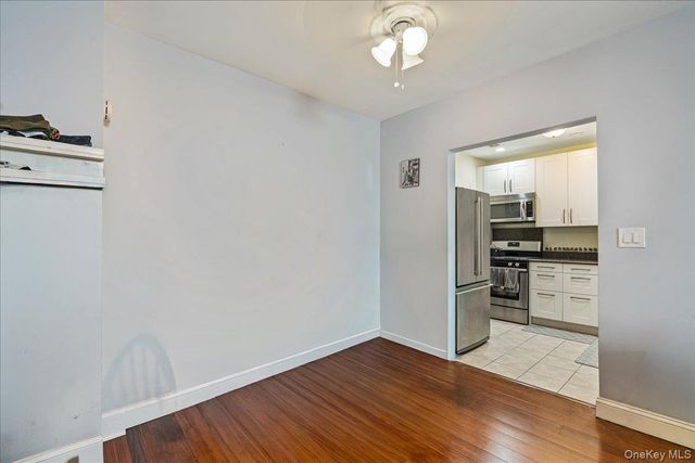 130 Post Avenue 324, Mineola, NY 11590