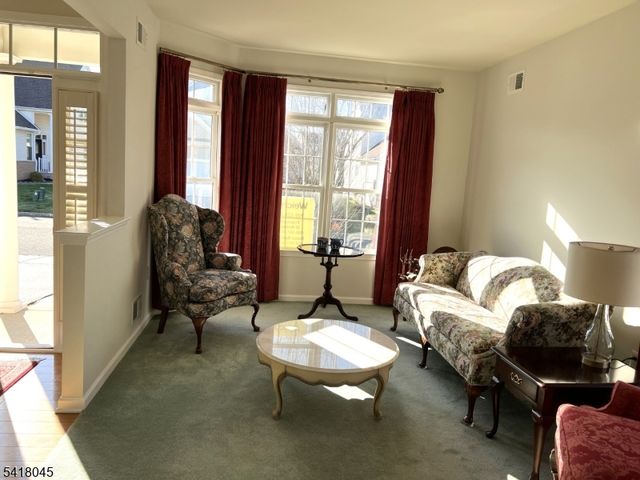 11 Stryker Rd, Franklin Twp., NJ 08873