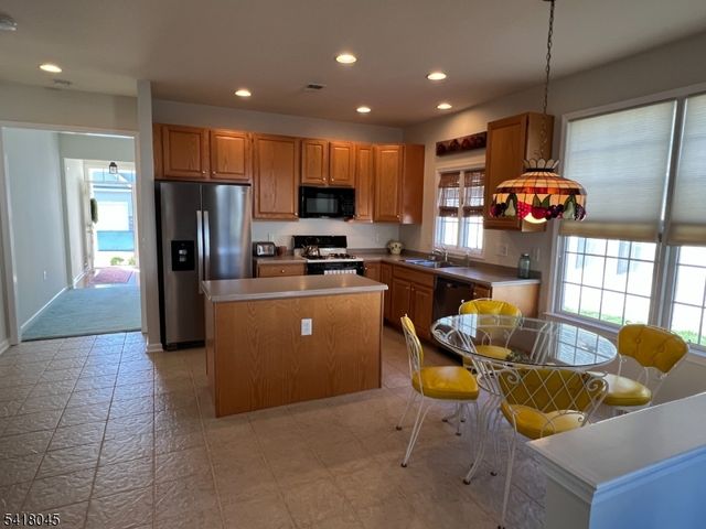 11 Stryker Rd, Franklin Twp., NJ 08873