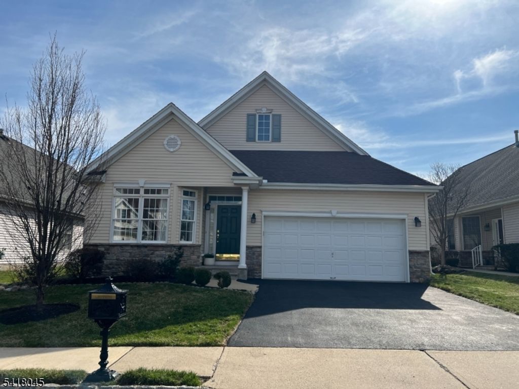 11 Stryker Rd, Franklin Twp., NJ 08873