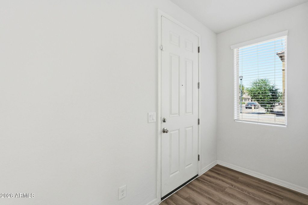 5437 W ALBENIZ Place, Phoenix, AZ 85043 — photo 2
