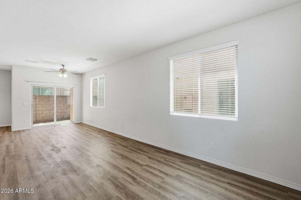 5437 W ALBENIZ Place, Phoenix, AZ 85043 — photo 3