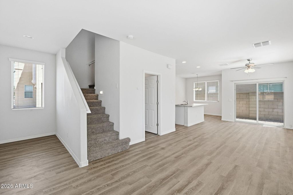 5437 W ALBENIZ Place, Phoenix, AZ 85043 — photo 4