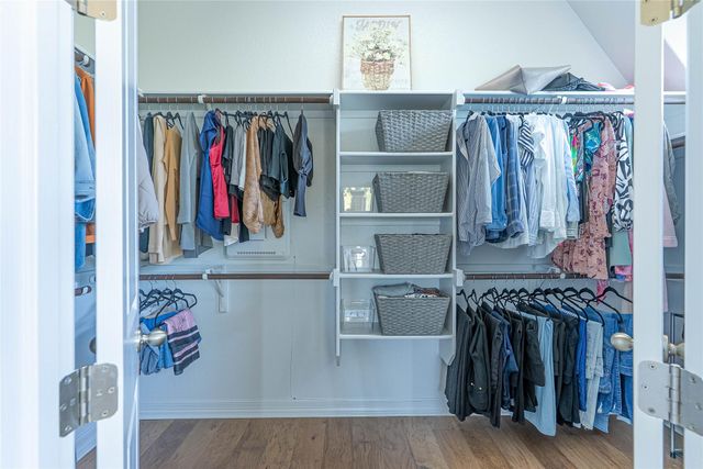 6800 Little Serenity CV, Jonestown, TX 78645