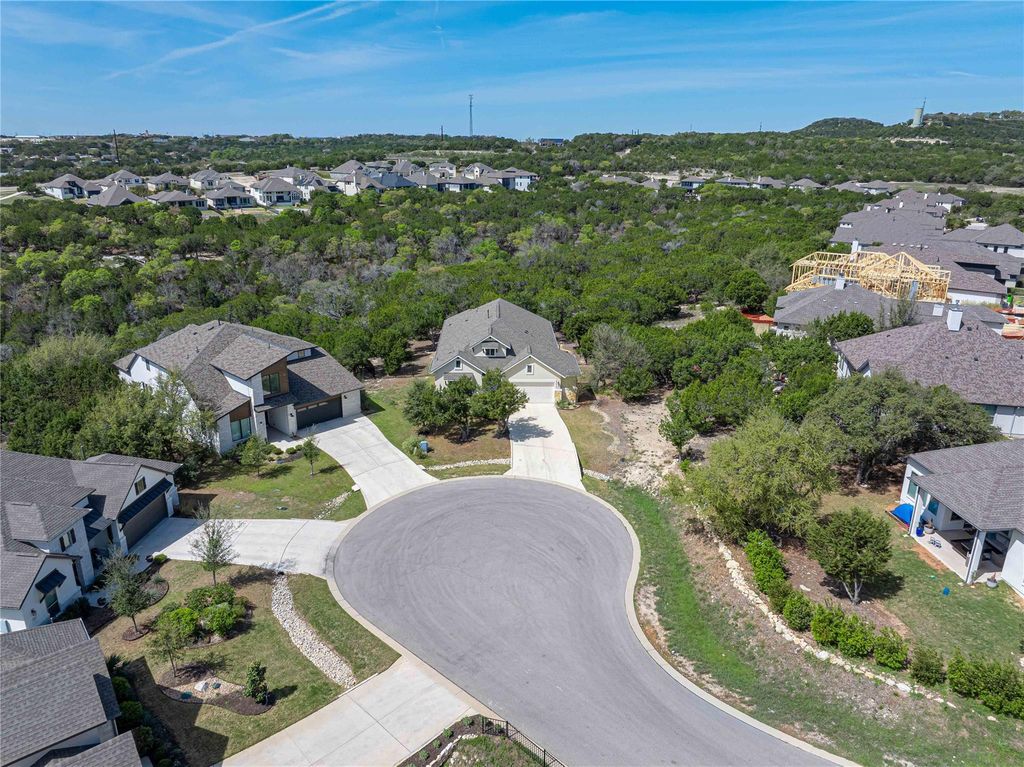 6800 Little Serenity CV, Jonestown, TX 78645
