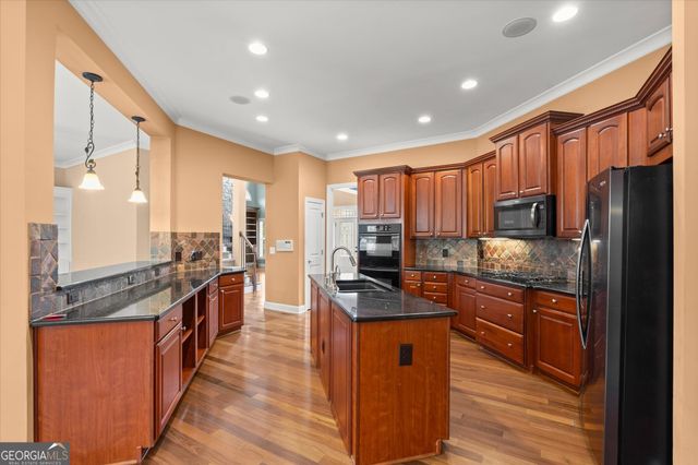 390 Chaffin Road, Roswell, GA 30075