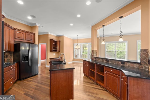 390 Chaffin Road, Roswell, GA 30075