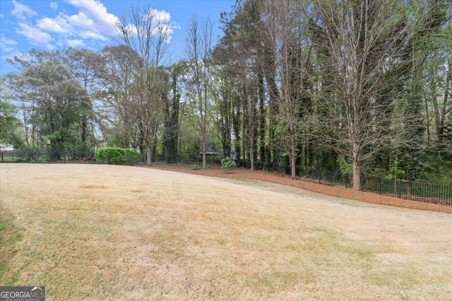 390 Chaffin Road, Roswell, GA 30075