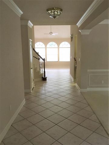 12 Treemont DR, Austin, TX 78746