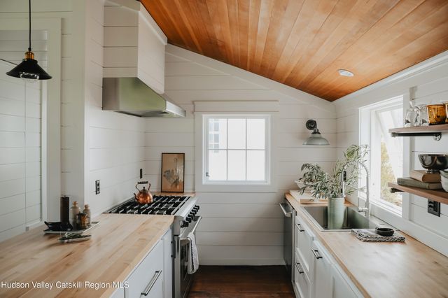 433 Rapp Road, Valatie, NY 12184