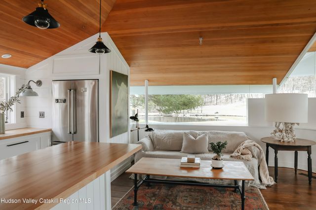 433 Rapp Road, Valatie, NY 12184