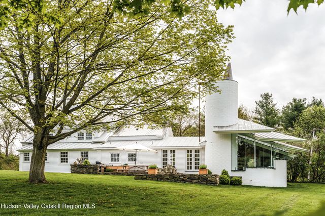 433 Rapp Road, Valatie, NY 12184