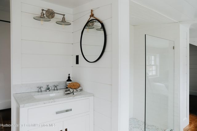 433 Rapp Road, Valatie, NY 12184