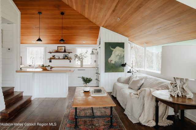 433 Rapp Road, Valatie, NY 12184