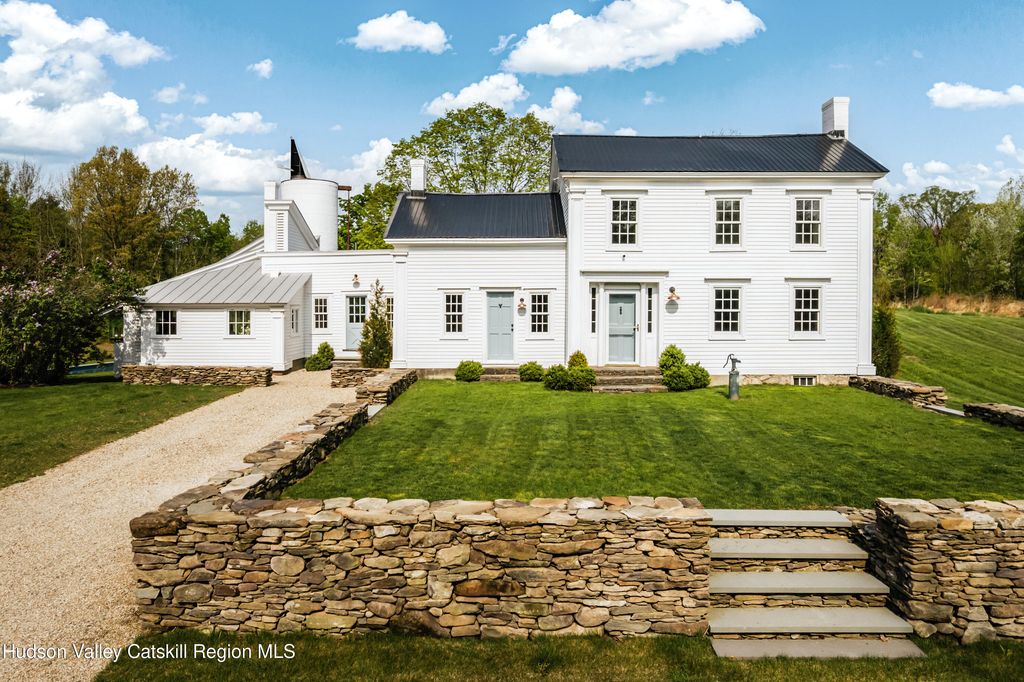 433 Rapp Road, Valatie, NY 12184