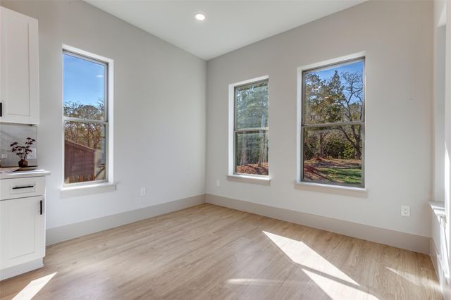 120 N Pohakea DR, Bastrop, TX 78602