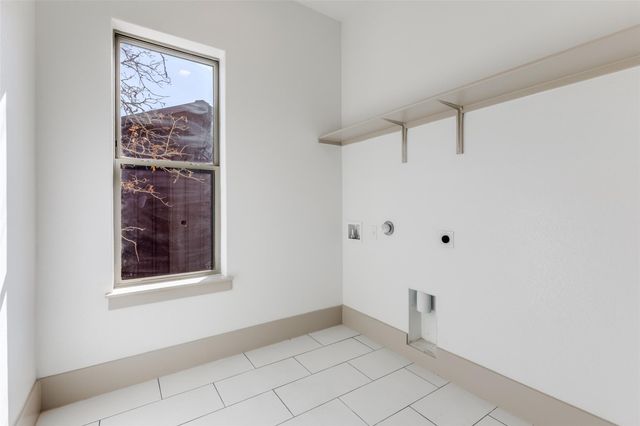 120 N Pohakea DR, Bastrop, TX 78602