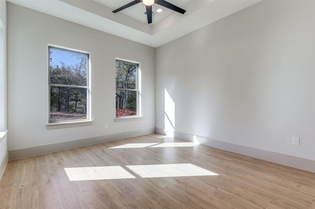 120 N Pohakea DR, Bastrop, TX 78602