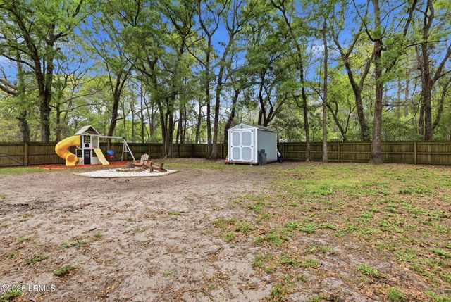 9 Wellena Court, Beaufort, SC 29906