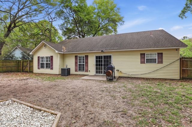 9 Wellena Court, Beaufort, SC 29906