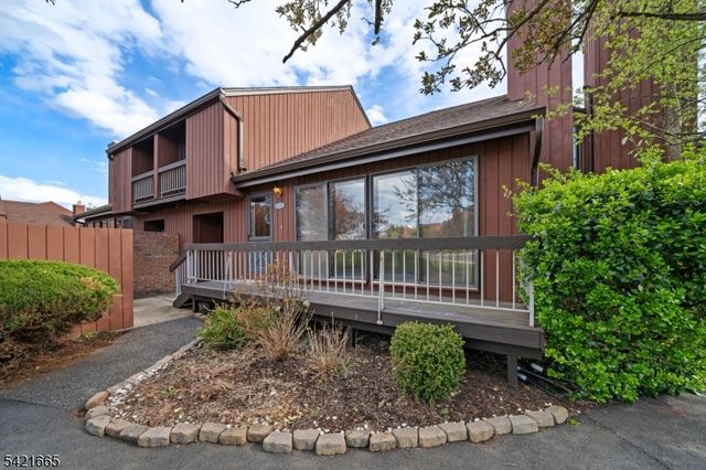 29 Bloomingdale Dr 1C, Hillsborough Twp., NJ 08844