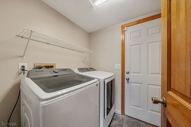 29 Bloomingdale Dr 1C, Hillsborough Twp., NJ 08844