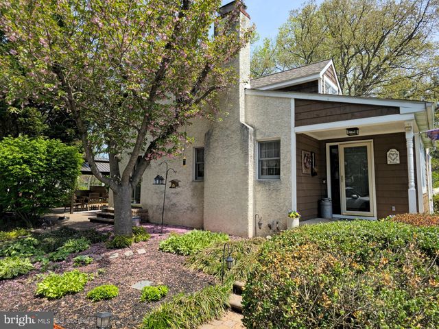 3869 MILL RD, Collegeville, PA 19426