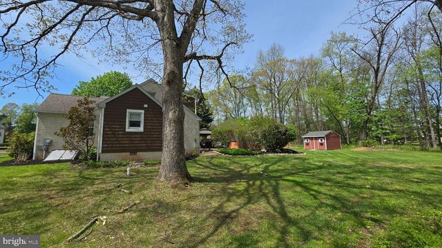 3869 MILL RD, Collegeville, PA 19426